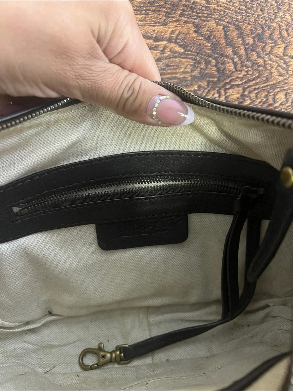 EUC✨Michael Michael Kors Belted Shoulder Bag